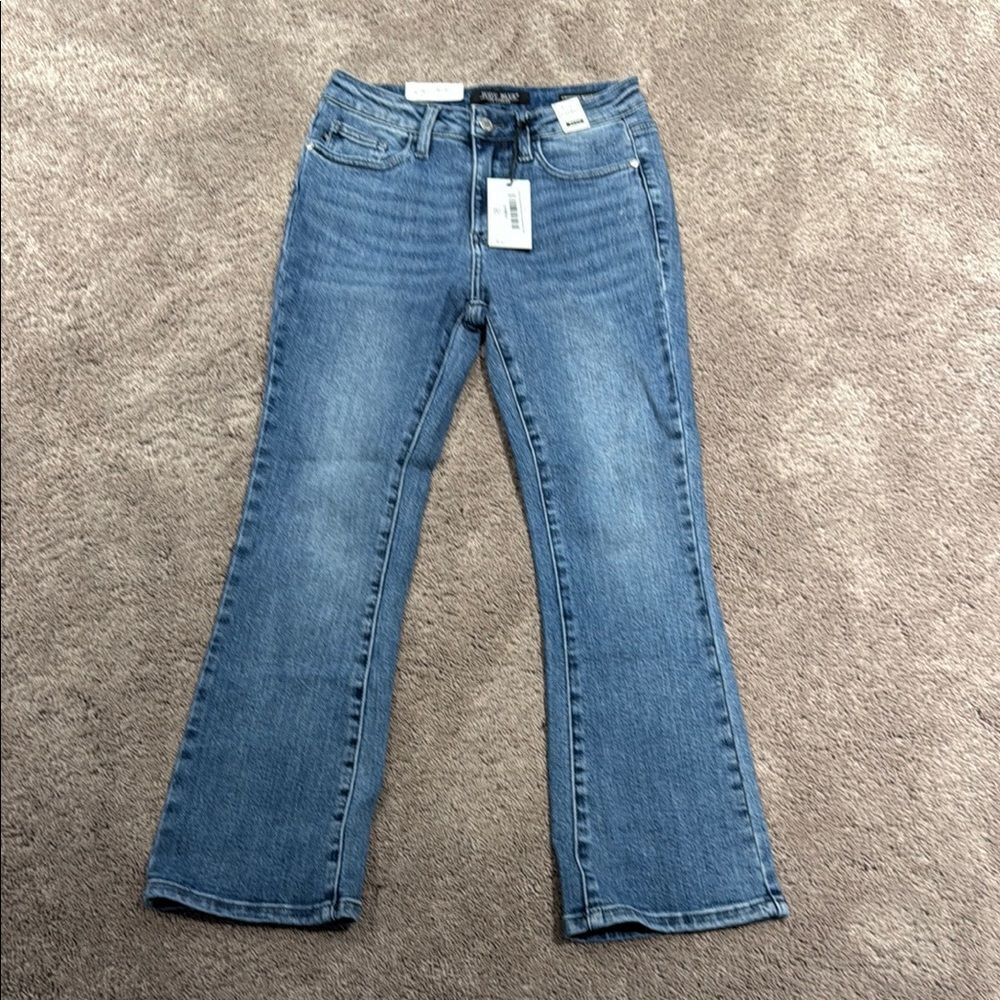 Judy Blue Demi Cropped bootcut jeans! Stretchy! 3/26